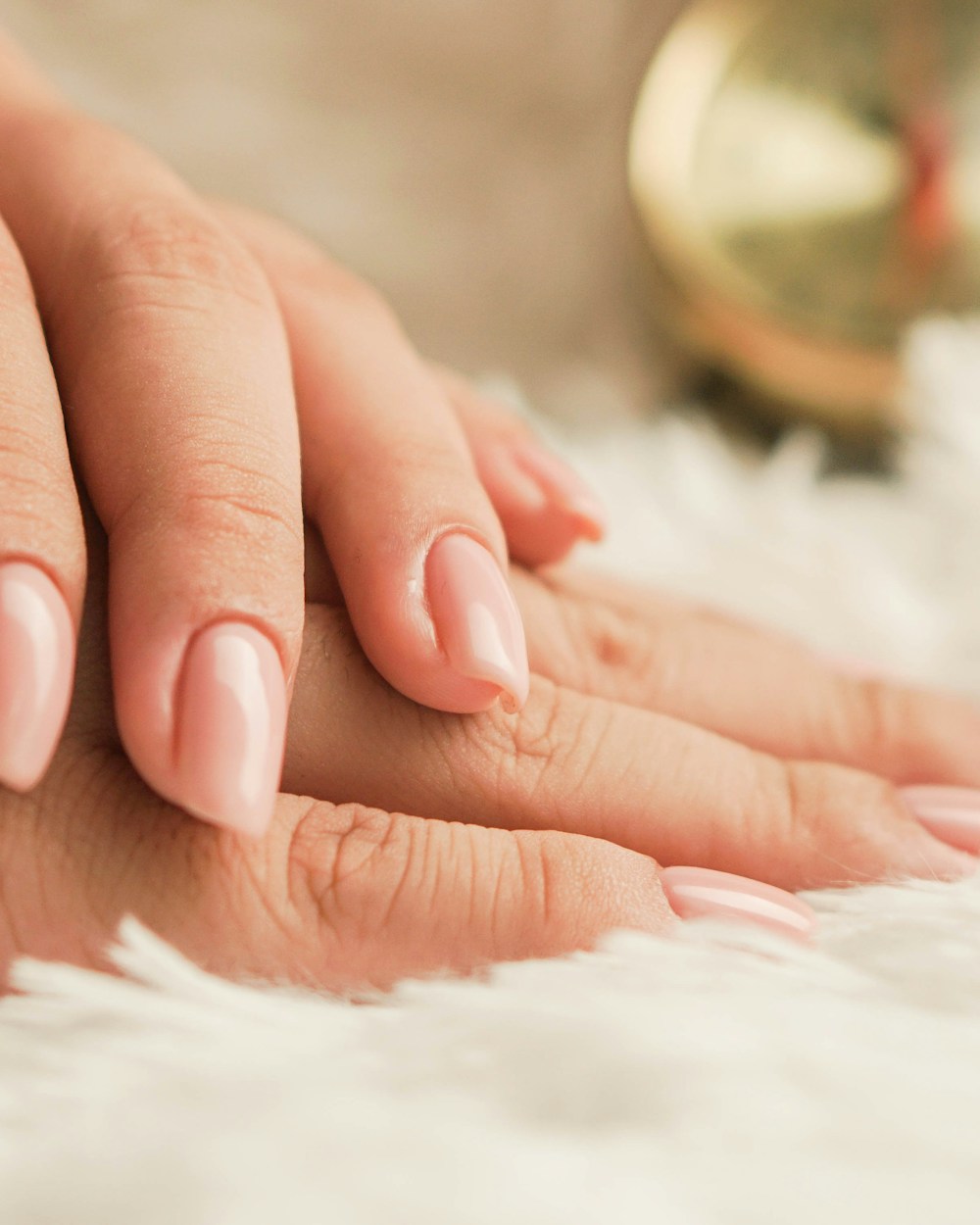 Manicura profesional de acabado natural